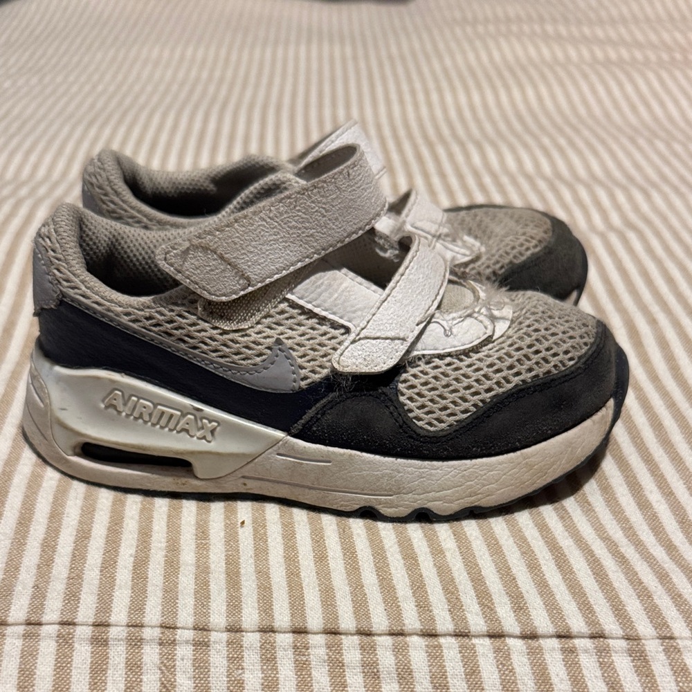 Nike Kids Gray and Black Air Max Sneakers